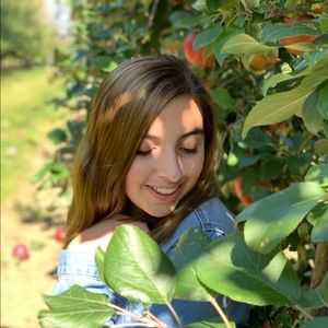 Meet your Posher, Annie